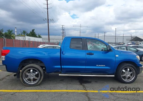 2010 Toyota Tundra Double Cab Sr5 z USA, uszkodzony, nr VIN 5TFRM5F10AX002154